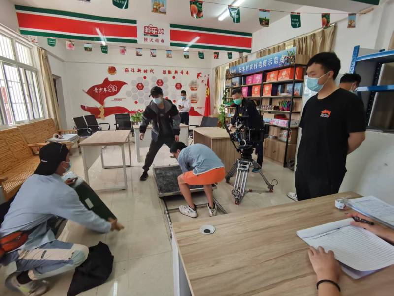 佳县广告片拍摄公司：极简主义践行者，少即是多的视觉哲学